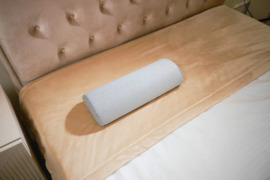 Подушка ортопедическая Memory foam Реноме <14/306,  Валик, 50*20*10 (сетка)>